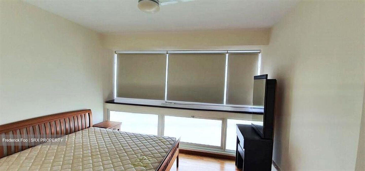 The Esparis (D18), Condominium #439437521